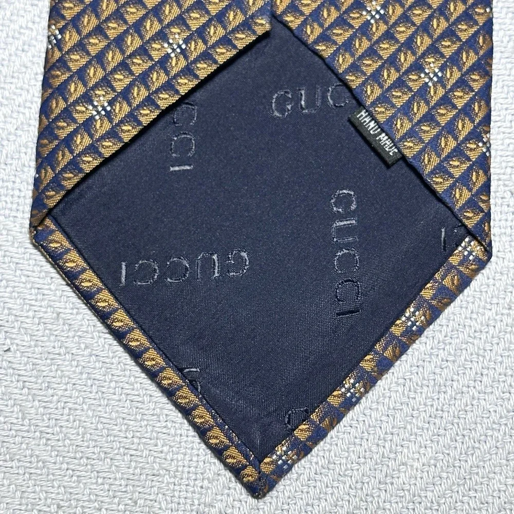 Vintage Gucci Copper Navy Geometric Luxury‎ Hand Made Silk Tie Made In Italy